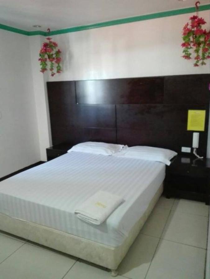 Asia Novo Boutique Hotel - Kalibo Esterno foto
